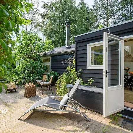 Rustgevend Paradijs Aan Het Bos Дом отдыха Пюттен